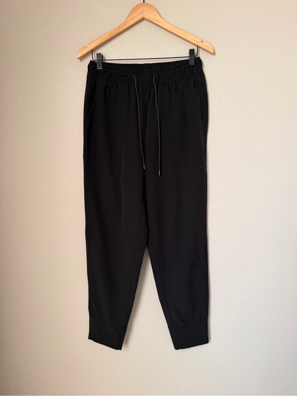 American Eagle Outfitters Black Men's Joggers - Drawstring Waist